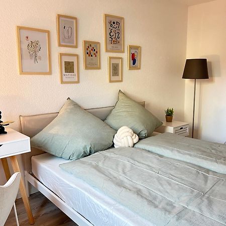 Modernes Designer-Apartment Fuer 7 Gaeste - 80Qm In Zentraler Lage, Self-Check-In Karlsruhe Esterno foto