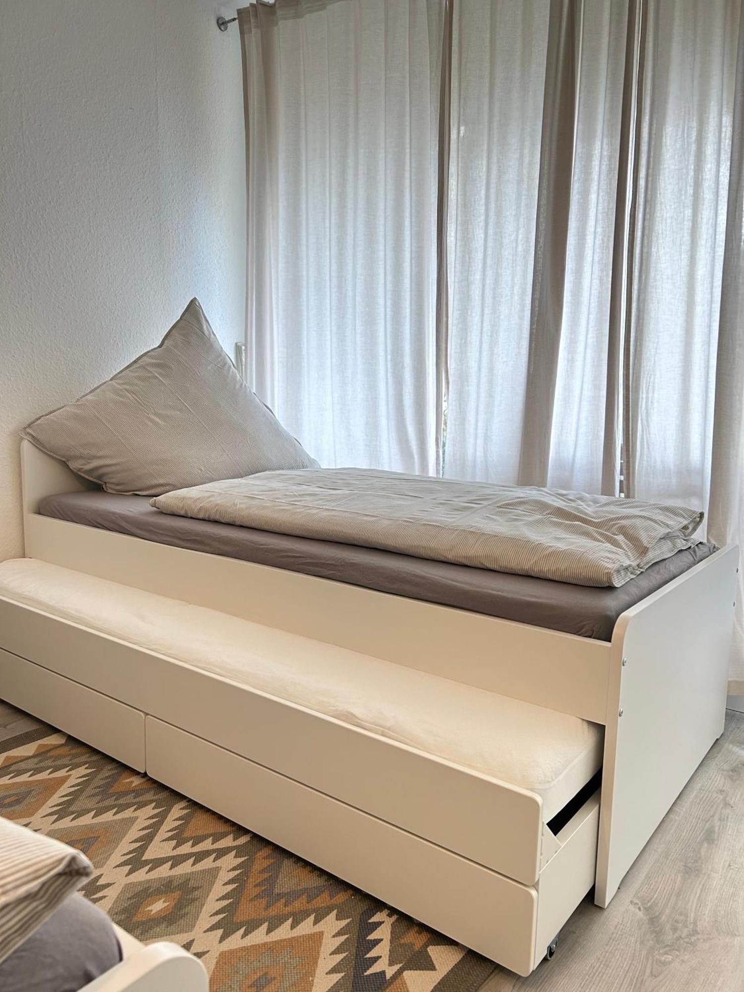 Modernes Designer-Apartment Fuer 7 Gaeste - 80Qm In Zentraler Lage, Self-Check-In Karlsruhe Esterno foto