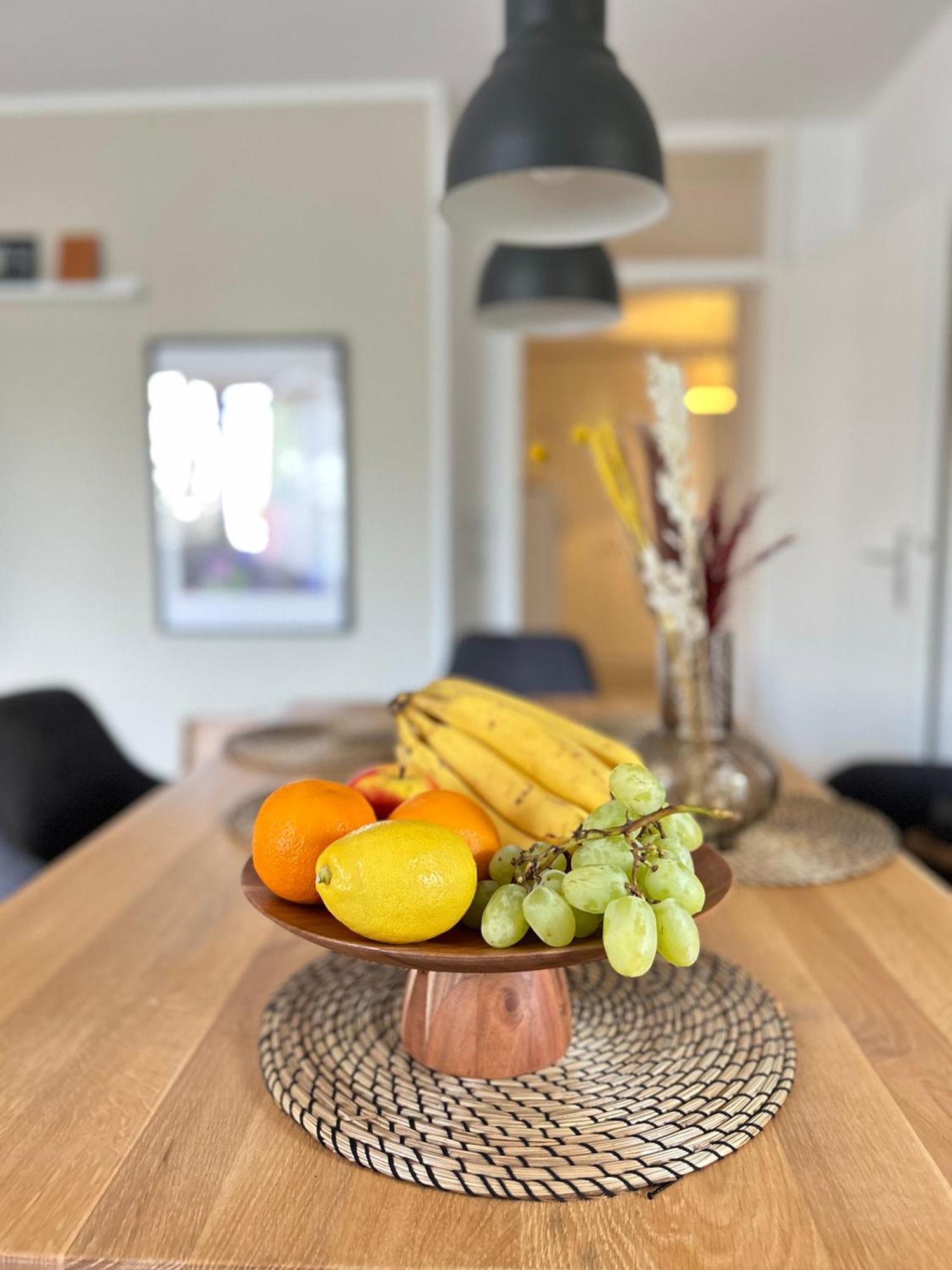 Modernes Designer-Apartment Fuer 7 Gaeste - 80Qm In Zentraler Lage, Self-Check-In Karlsruhe Esterno foto