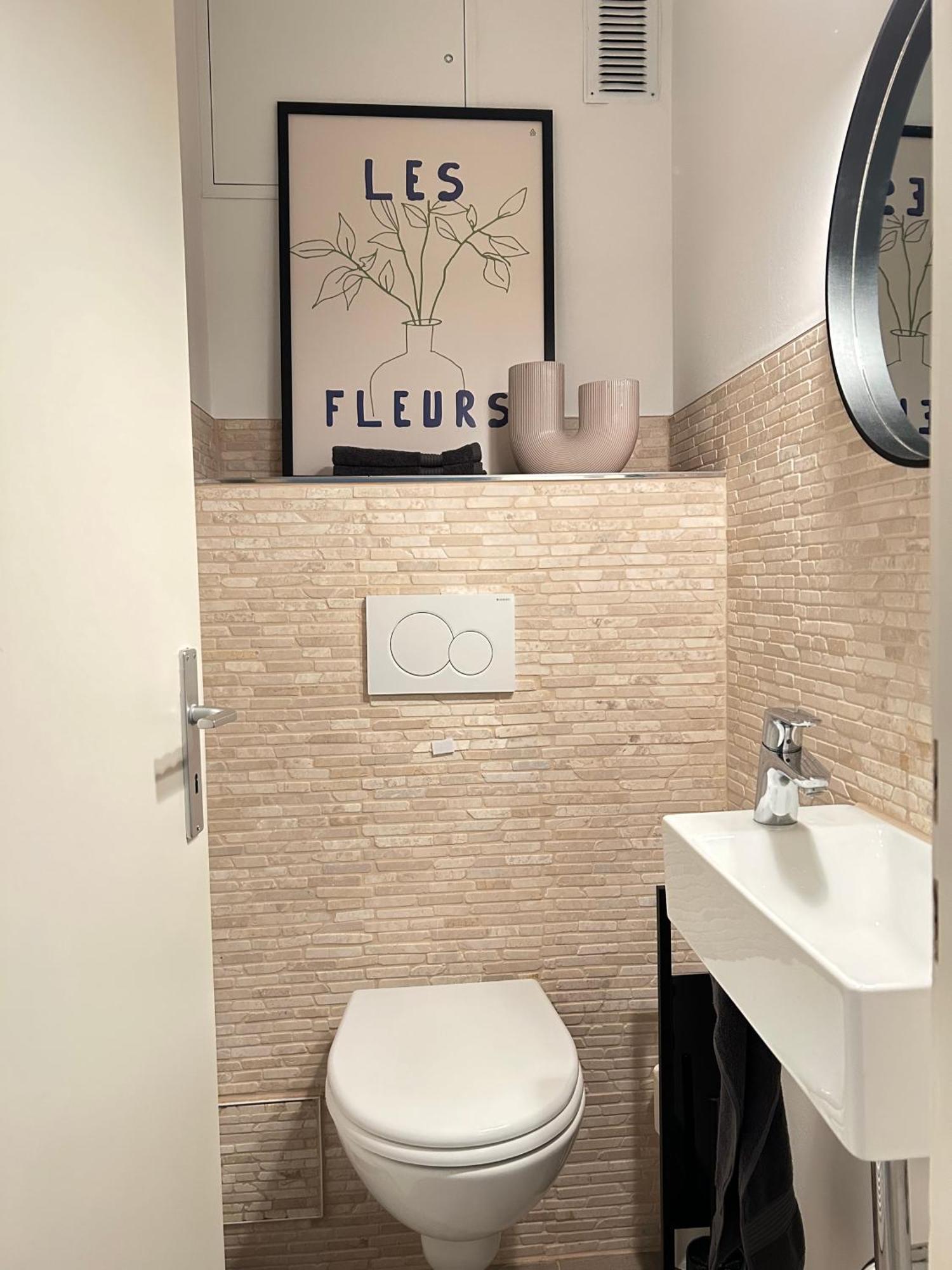 Modernes Designer-Apartment Fuer 7 Gaeste - 80Qm In Zentraler Lage, Self-Check-In Karlsruhe Esterno foto